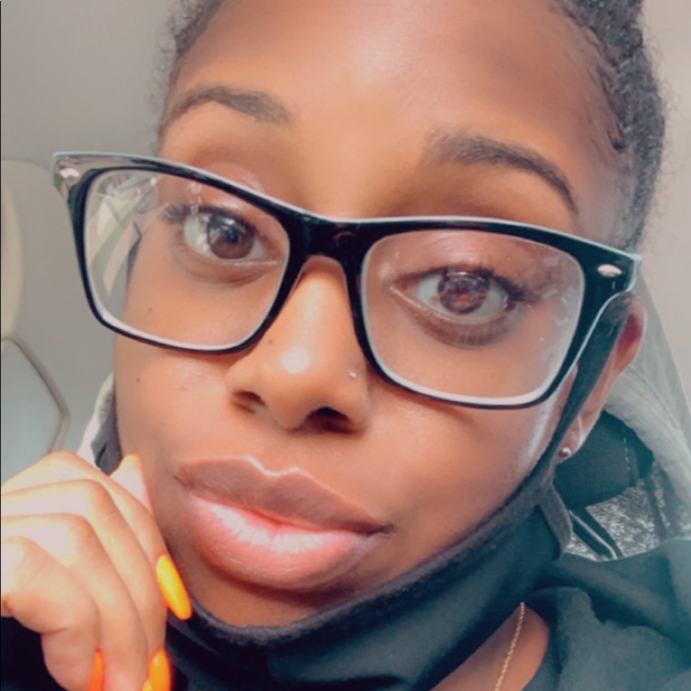 Meet your Posher, Shaunte